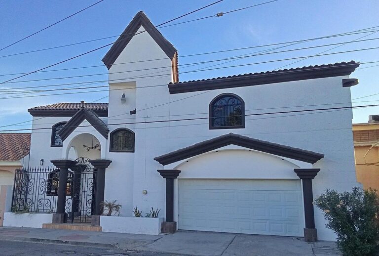 Casa amplia en renta en Villafontana, Mexicali